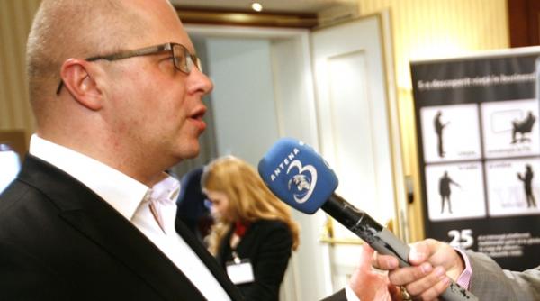 adrian ursu urmeaza o perioada cu foarte multe surprize pregatite atat de traian basescu cat si de usl