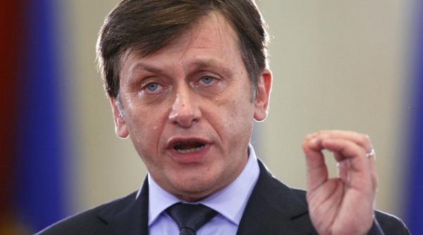 antonescu basescu e conectat la realitate nu l va propune iar pe mihai razvan ungureanu premier