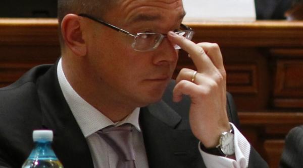 die welt premierul a rezistat doar trei luni