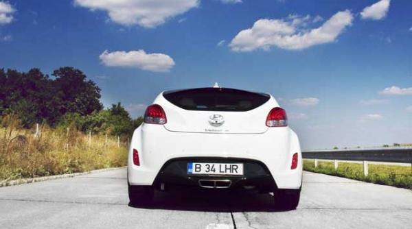 hyundai veloster metis de coupe cu hatchback