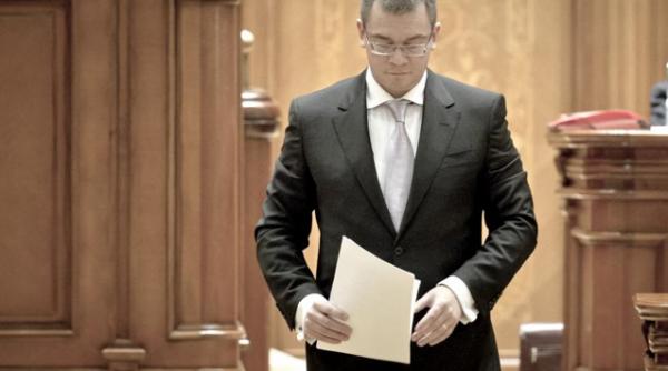 presa internationala despre cauzele caderii guvernului ungureanu masuri de austeritate coruptie si clientelism politic