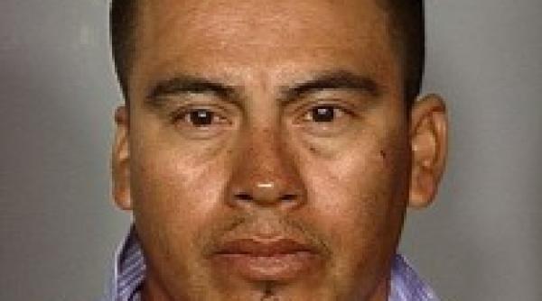 asasinarea sotiei cadou de ziua lui