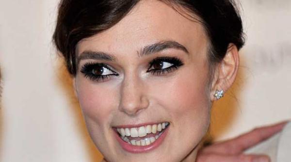 keira knightley o pacatoasa care si ar fi dorit sa creada in dumnezeu