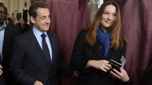 carla bruni srakozy a incetat sa isi mai alapteze fiica din cauza stresului alegerilor