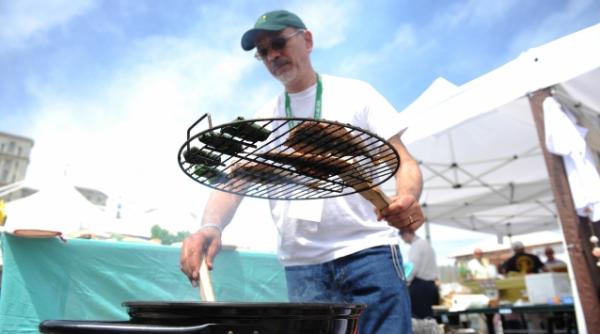 recomandarile lui mencinicopschi pentru amatorii de mici si gratar