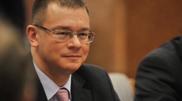 guvernul se reuneste astazi in sedinta sub conducerea lui ungureanu