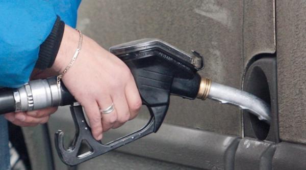 petrom a scumpit iar benzina si motorina afla cu cat