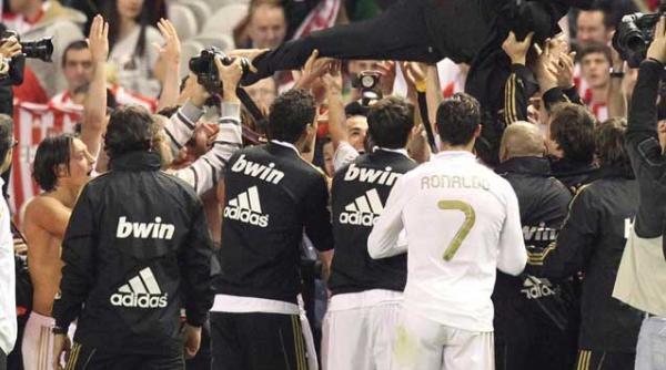 real madrid a castigat al 32 lea titlu de campioana in spania video