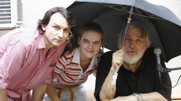 senzationalele farse timpurii viata lui adrian paunescu povestita de andrei paunescu