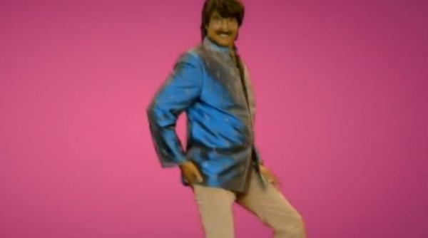 video ashton kutcher acuzat de rasism din cauza unei reclame