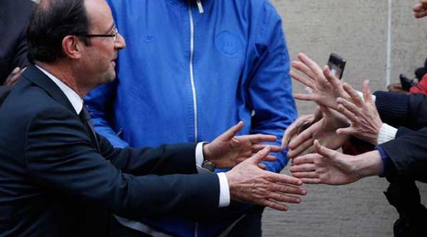 hollande este neplacut uneori sa aud prieteni romani polonezi portughezi italieni vorbind in engleza