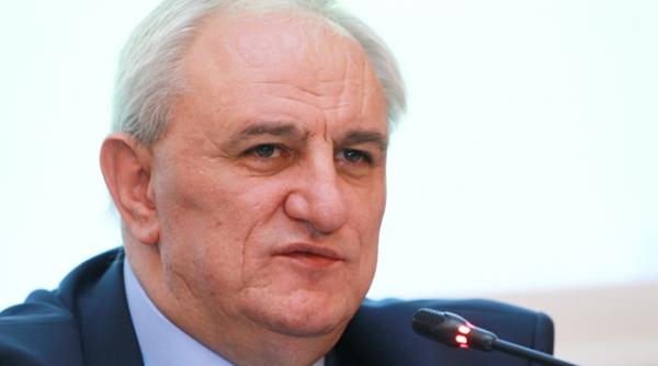 tender africanul omul de afaceri a semnat primul contract pentru un zacamant petrolier in africa