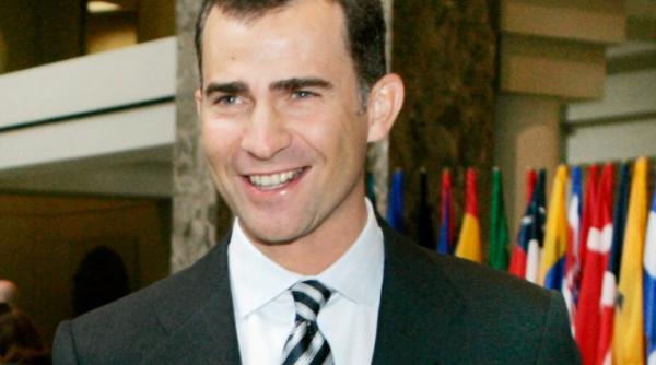 printul felipe mostenitorul tronului spaniei si fan al echipei atletico madrid vine la bucuresti