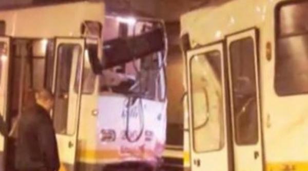 pasager al unuia dintre tramvaiele implicate in accident am vazut oameni cu sange pe fata spargeau geamurile ca sa iasa