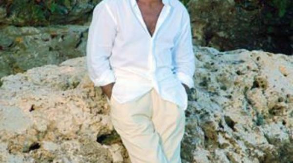 cum a ramas julio iglesias fara trei ipad uri computer bani si actele personale