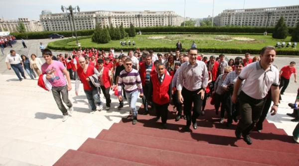 ponta de anul viitor vreau sa schimb componenta guvernului voi aduce mai multi ministri tineri
