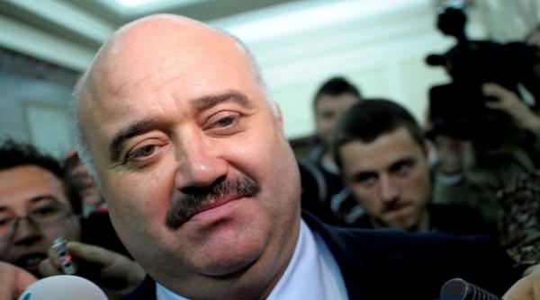 dna cere inchisoare cu executare pentru senatorul voicu oamenii de afaceri casuneanu si locic si judecatorul costiniu