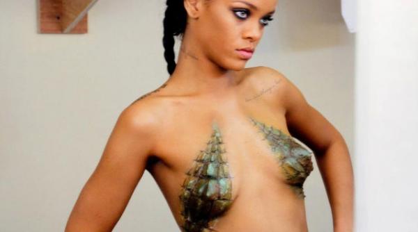 rihanna isi innebuneste fanii din nou vezi cele mai recente fotografii publicate de cantareata pe facebook