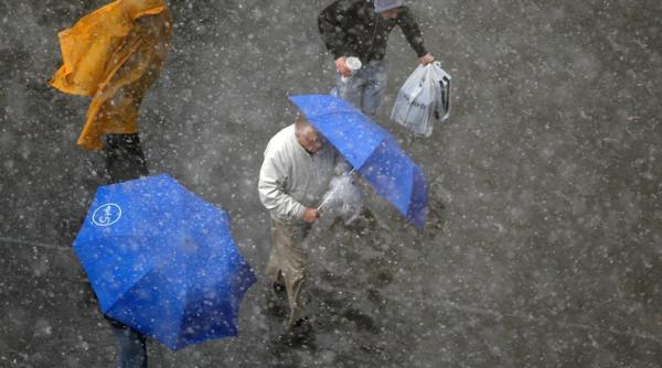informare meteo de ploi torentiale si grindina pentru toata tara de astazi pana vineri vezi prognoza meteo pana sambata