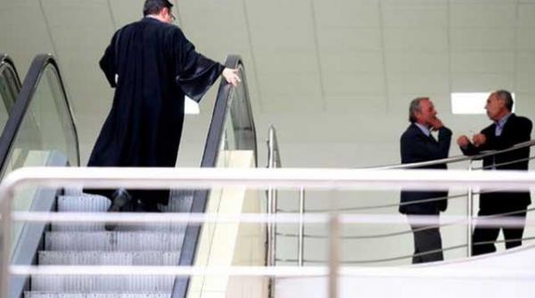 ziaristii au castigat procesul contra fiscului curtea de apel a abrogat tva ul retroactiv pentru drepturile de autor