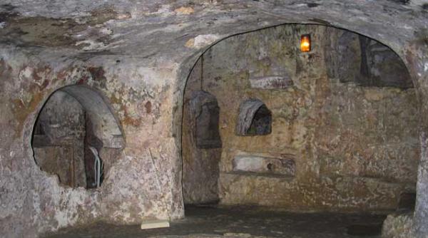 de ce primii crestini nu faceau armata