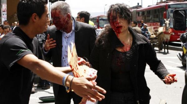 atentat mafiot langa un liceu din sudul italiei doua eleve au murit si alte sase au fost ranite