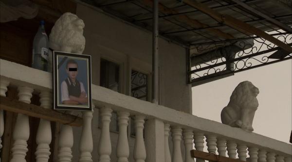 copiii sinucigasi din oas micuti spanzurati de dorul parintilor plecati in franta