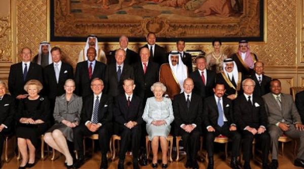 regele mihai a stat in dreapta reginei marii britanii la castelul windsor video