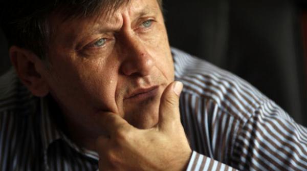 antonescu basescu e un marlan