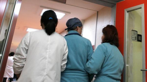 doar 30 dintre romani si ar face asigurare privata de sanatate