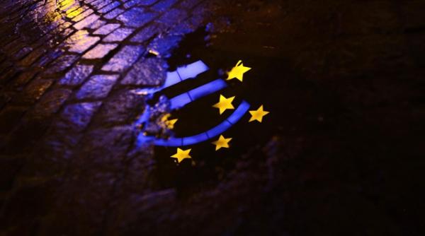 ft bancile din grecia sunt sustinute in secret cu 100 de miliarde de euro