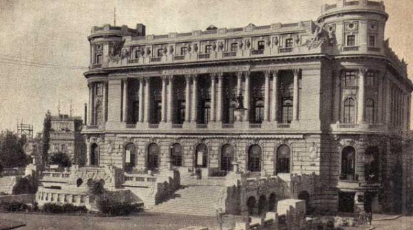 acum 100 de ani capitala isi schimba fizionomia