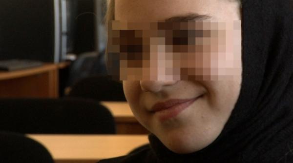 cenusareasa de romania la 11 ani a primit cadou un super palat dar locuieste intr o cocioaba