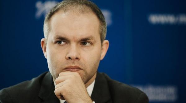 basescu l a numit pe funeriu in locul lui turcan in consiliul de conducere al icr