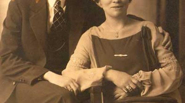 nici bunica nici tata nu au purtat tricouri pe care sa scrie am supravietuit naufragiului titanicului