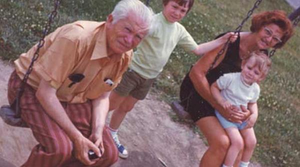 exclusiv destine de supravietuitori cum au reusit bella si meir moor sa ajunga intr una din barcile de salvare de pe titanic