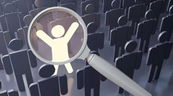 recrutarea prin social media companiile ies la agatat de angajati pe internet