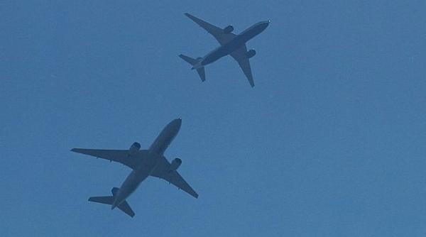 iluzie optica sau risc maxim doua avioane aproape de coliziune in apropiere de londra galerie foto