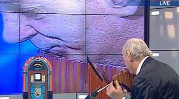 a arat pamantul cu naiul cum a ridicat gheorghe zamfir in picioare toata sala palatului video