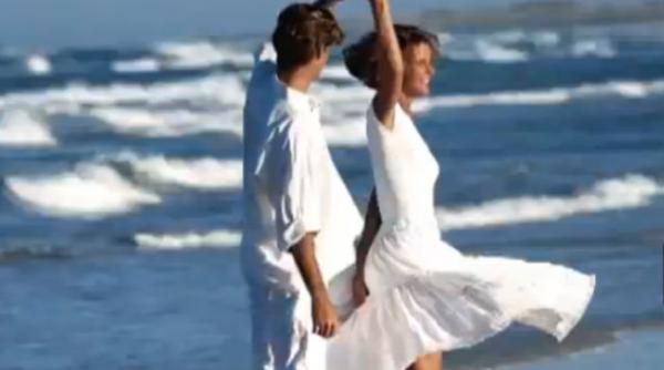 video o casnicie de lunga durata intr un minut si 873 de fotografii