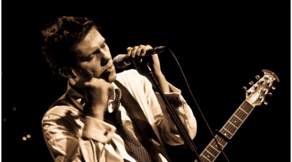 byron si invitati de marca unplugged pe terasa verona