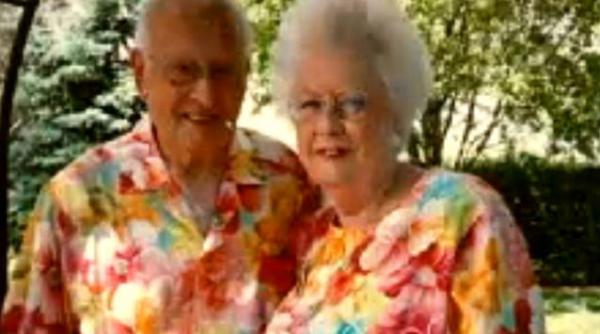 cel mai asortat cuplu din lume rochia ei cu cravata lui de 35 de ani video