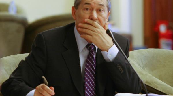 lificiu a calcat pe bec ponta deranjat foarte tare de declaratia sefului anre privind stingerea becului la baie