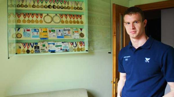 norbert trandafir un roman neobisnuit cum se antreneaza campionul national la inot