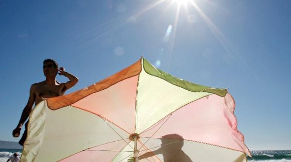 se incalzeste dar nu scapam de ploi prognoza meteo pentru weekend