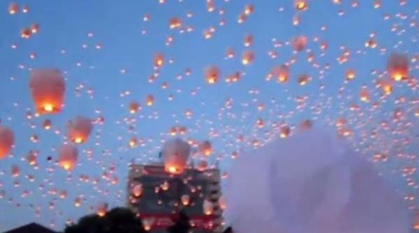 iasiul in cartea recordurilor au fost inaltate simultan aproape 13 000 de lampioane video