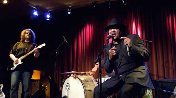 boo boo davis blues de mississippi in vama veche