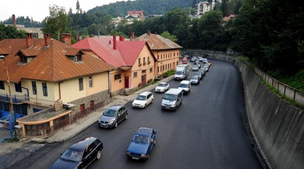 cu 20km h spre bucuresti circulatie bara la bara pe valea prahovei la intoarcerea din minivacanta de rusalii