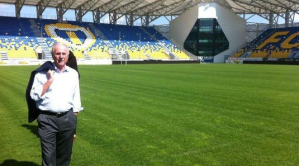 eriksson a fost la ploiesti si a vizitat stadionul ilie oana