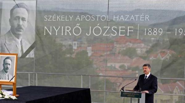 seful parlamentului de la budapesta a sosit in romania si participa la campania electorala a partidului civic maghiar in calitate de persoana privata intr un stat ue